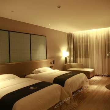 Echarm Hotel Ji'Nan Railway Station Jinan Esterno foto